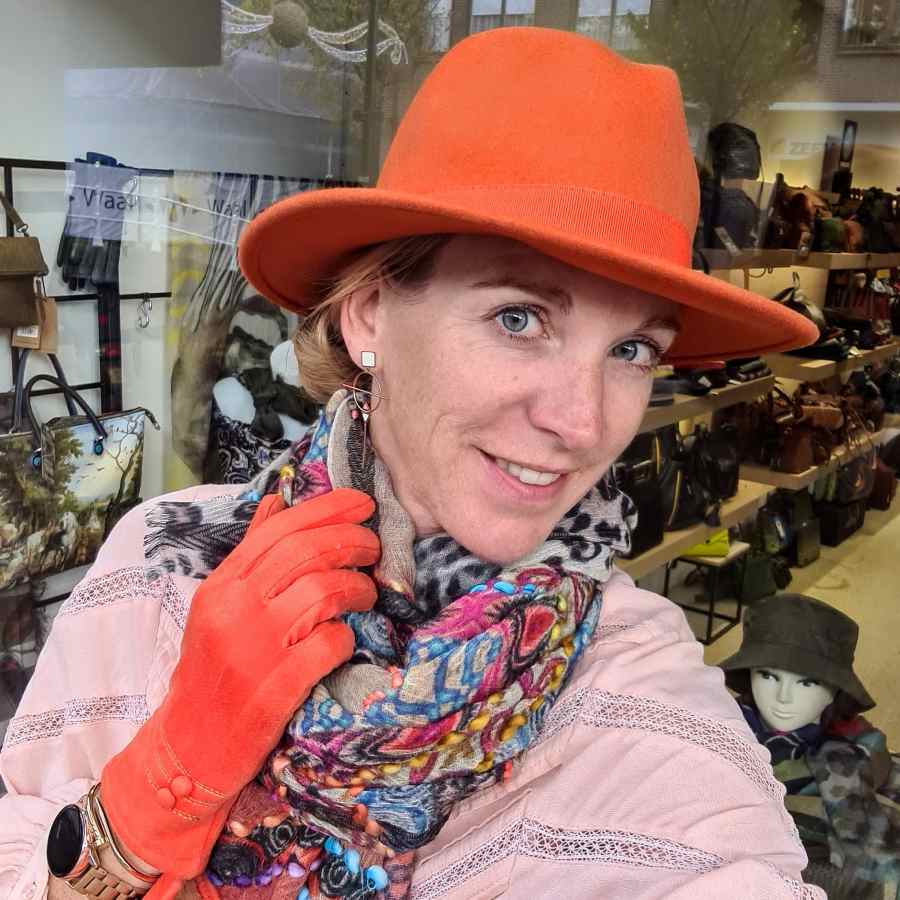 oranje-hoed-dames-584jtg-1.jpg